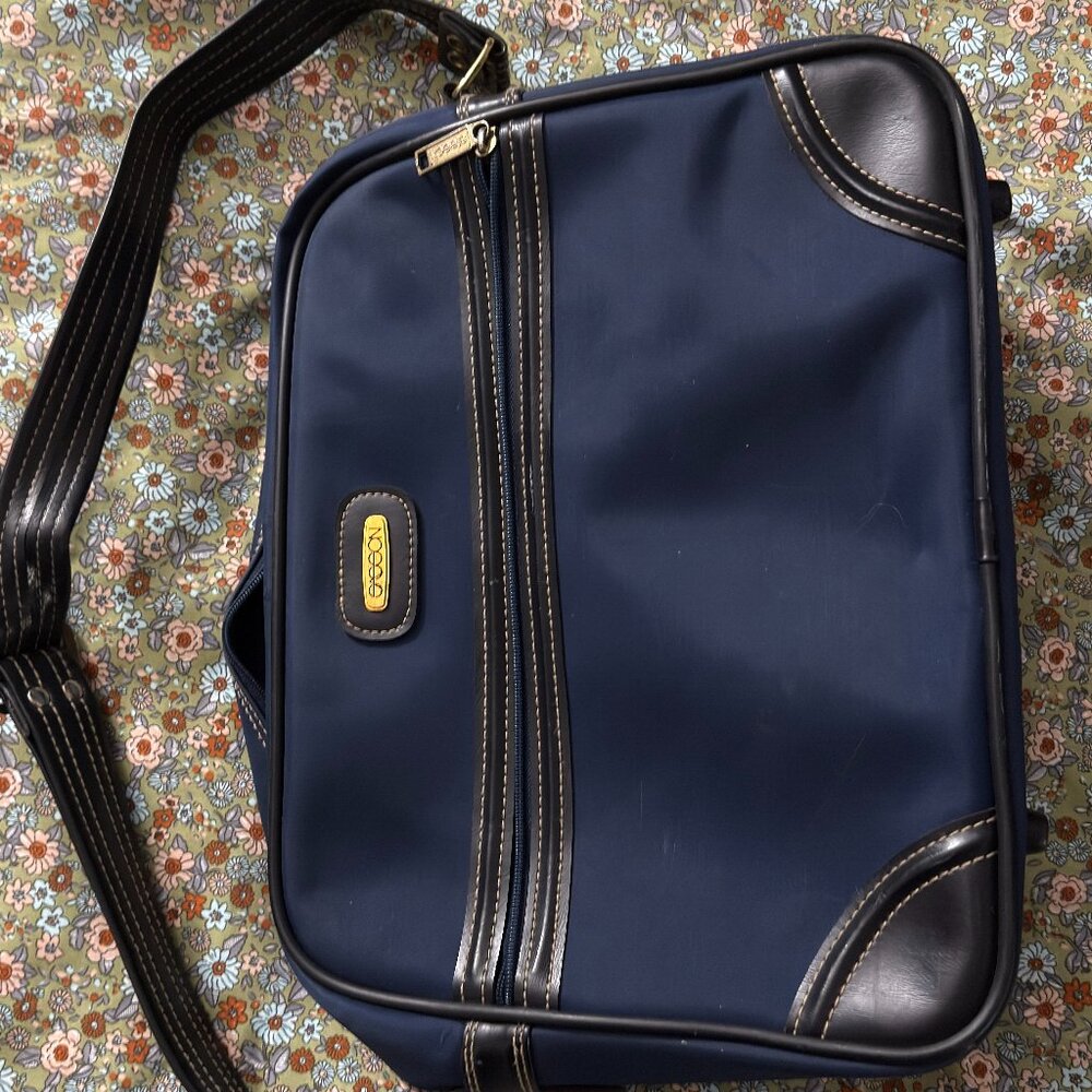Retro Navy 1980s Sasson Bag